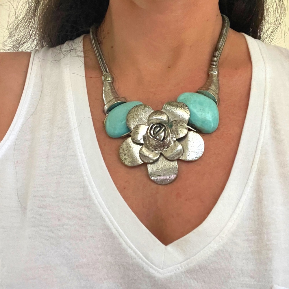 Chunky Silver Tone Flower Statement Necklace with Turquoise Stones and Heart Tag